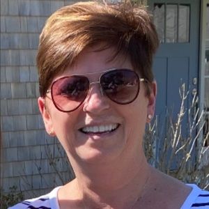 Meet your Posher, Nancy